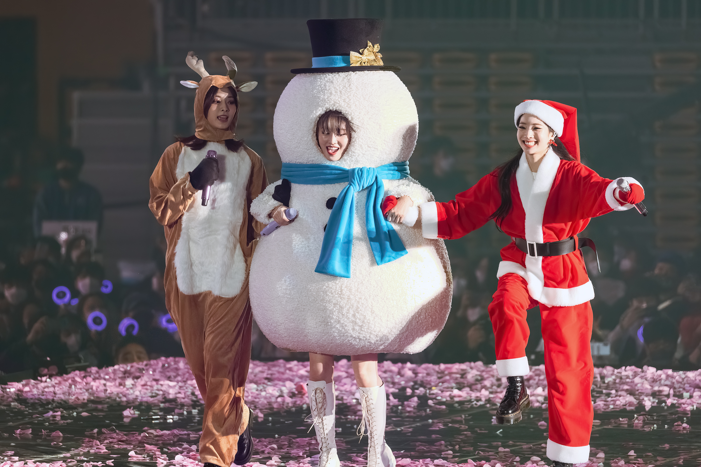 Reindeer-and-Snowman-and-Santa-Claus.jpg