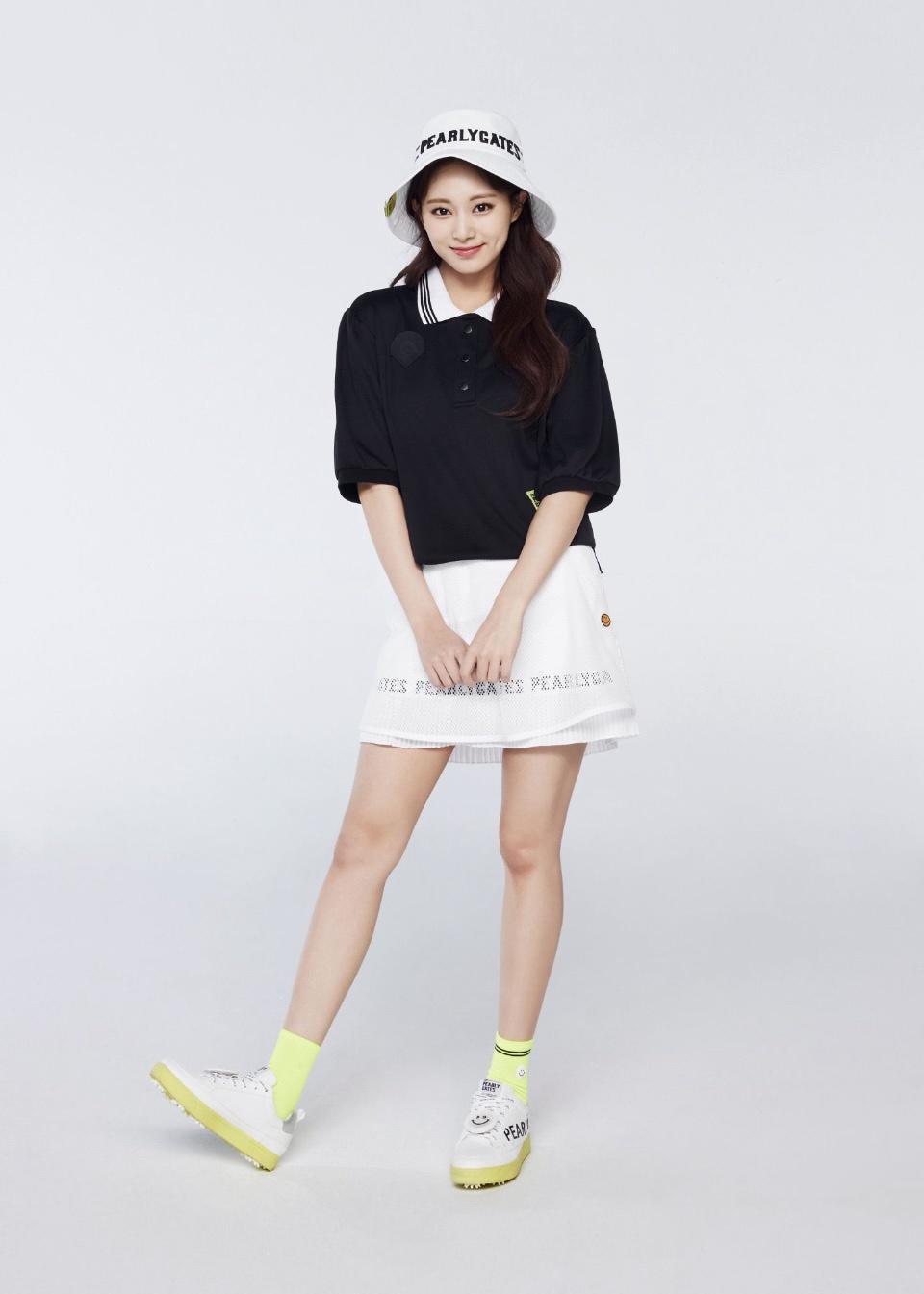 TWICE & PEARLY GATES, Women Golf Outfit U05GfZH.jpg