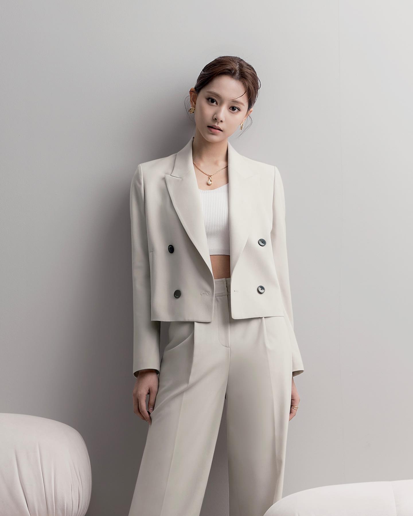 ZOOC x Tzuyu Cream-Colored-Woman-Wear-Suit.jpg
